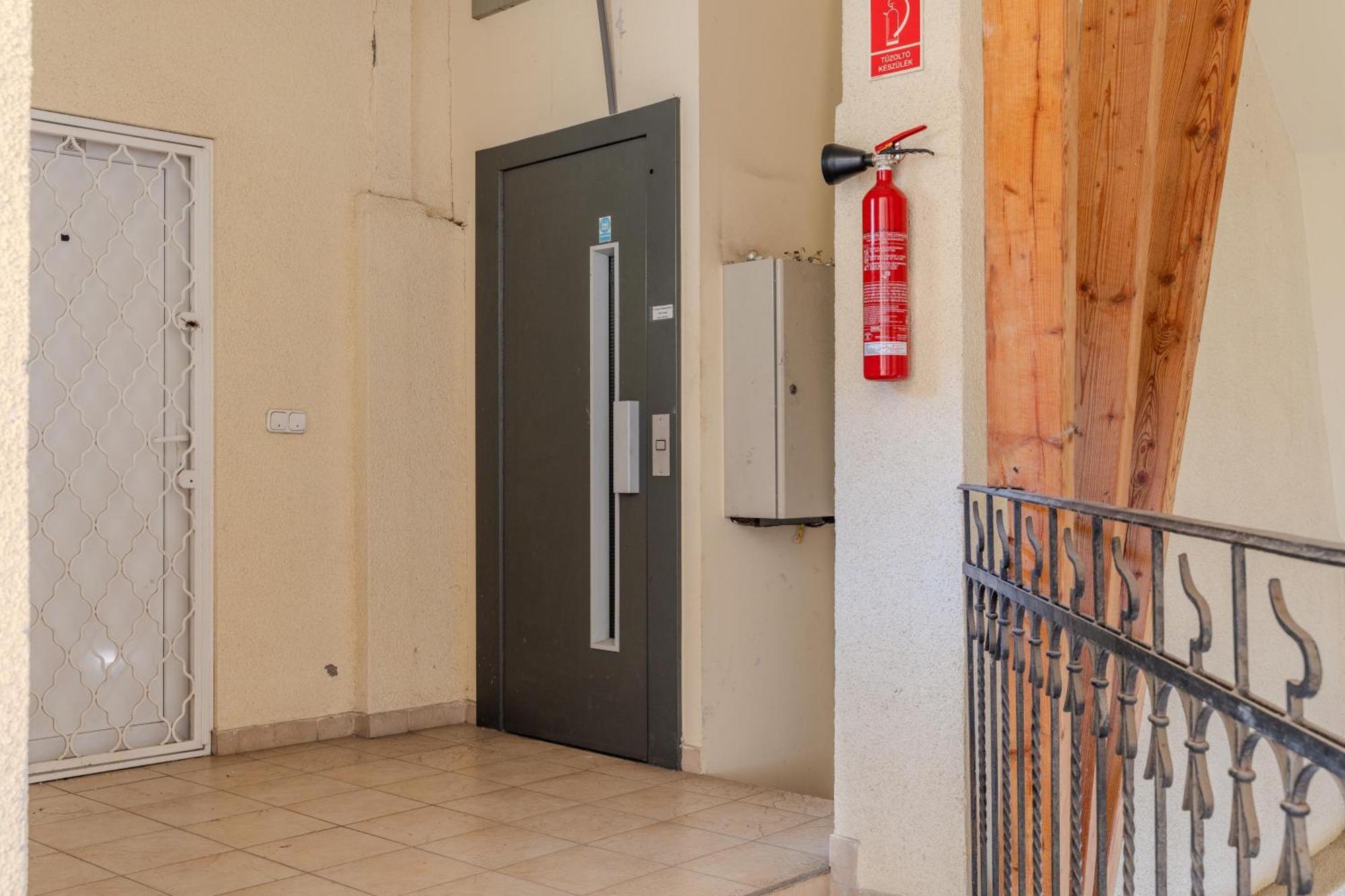 Cozy Flat In The Heart Of Buda 부다페스트 외부 사진